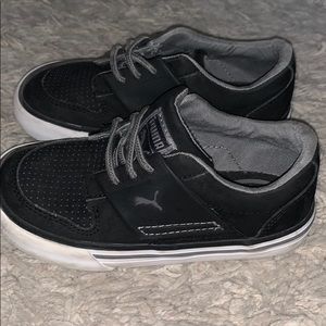 Adorable Black Boys  Puma shoes size 8 Suede